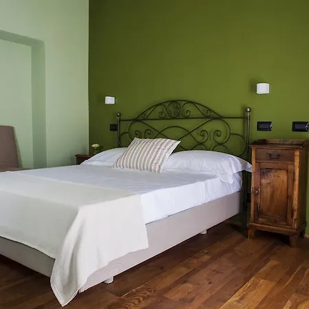 A Mira 'd Novel Hotel Novello