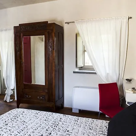 Hotel A Mira 'd Novel